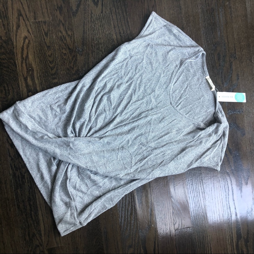 Le Lis Sibley Twisted Knot Sweater